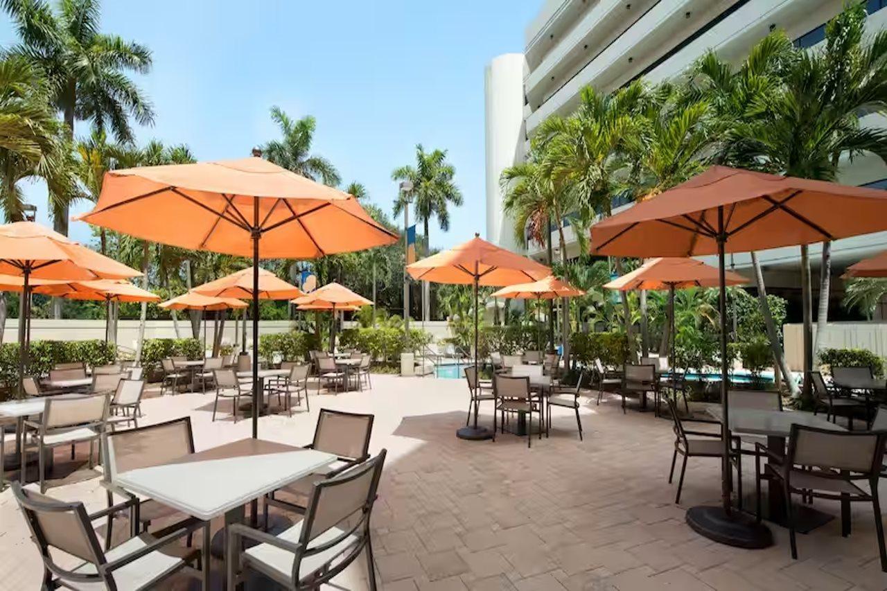 Embassy Suites Boca Raton Ngoại thất bức ảnh