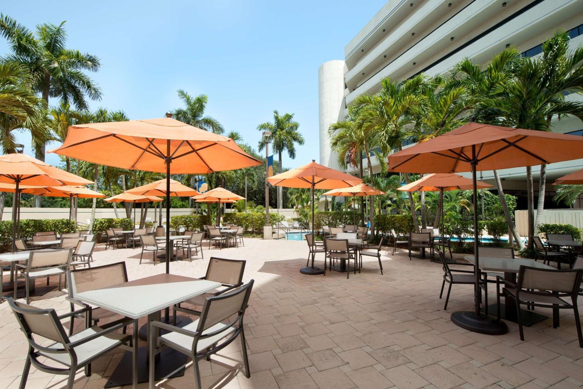 Embassy Suites Boca Raton Ngoại thất bức ảnh